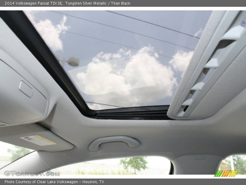 Tungsten Silver Metallic / Titan Black 2014 Volkswagen Passat TDI SE