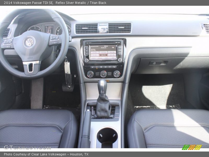 Reflex Silver Metallic / Titan Black 2014 Volkswagen Passat TDI SE