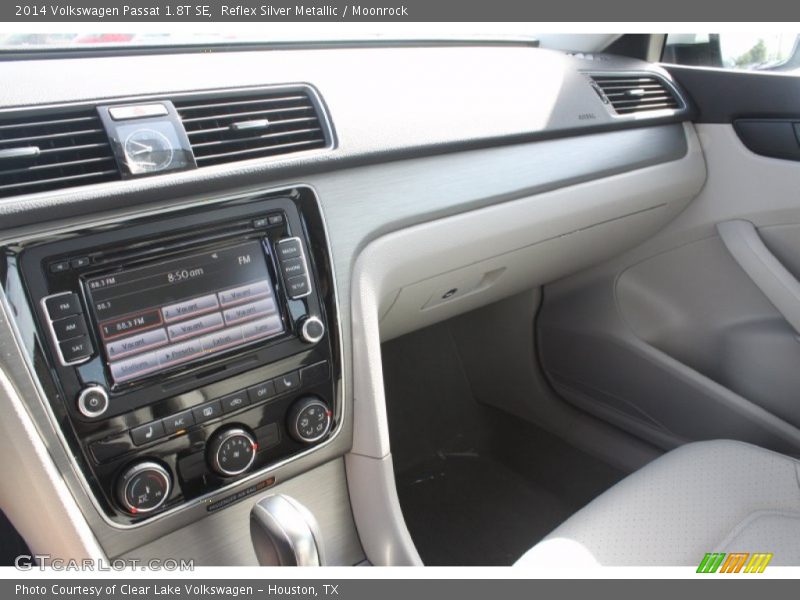 Reflex Silver Metallic / Moonrock 2014 Volkswagen Passat 1.8T SE