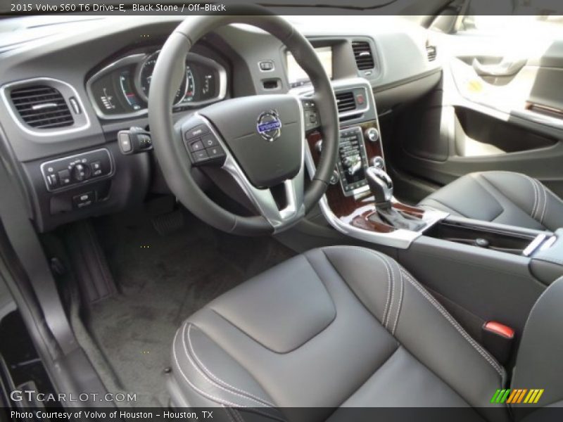  2015 S60 T6 Drive-E Off-Black Interior