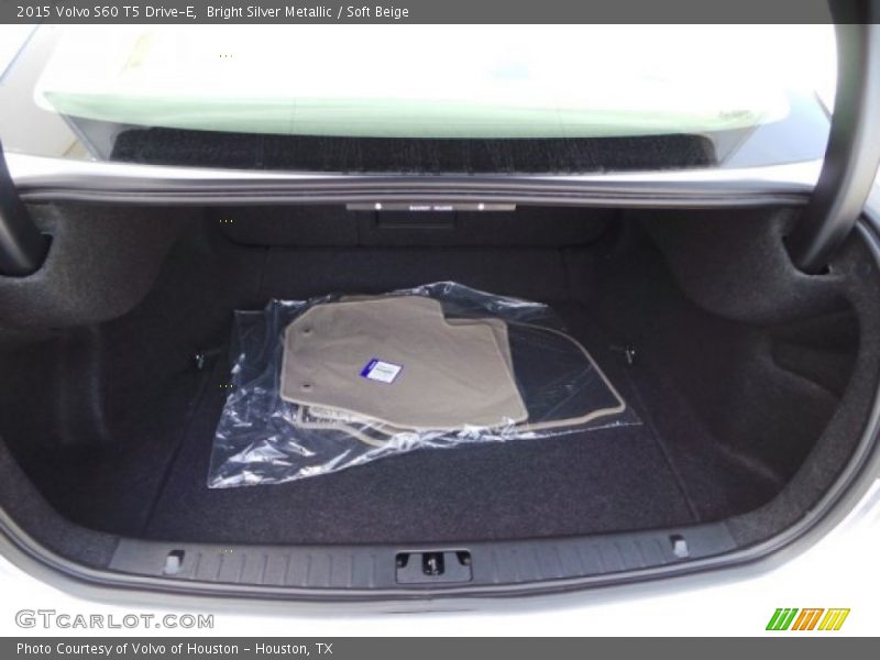Bright Silver Metallic / Soft Beige 2015 Volvo S60 T5 Drive-E