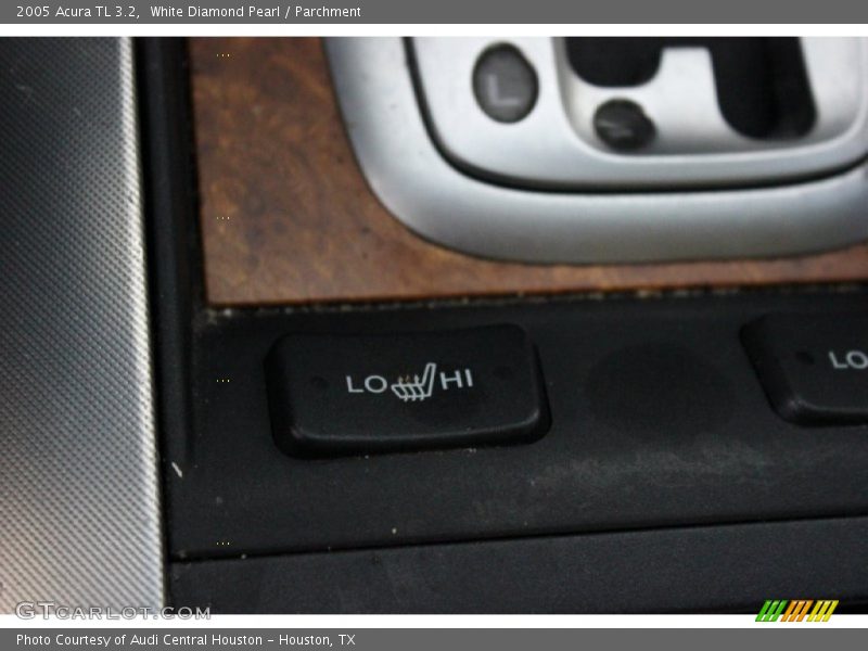 White Diamond Pearl / Parchment 2005 Acura TL 3.2