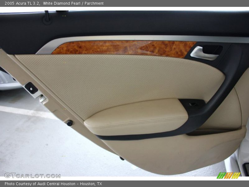 White Diamond Pearl / Parchment 2005 Acura TL 3.2