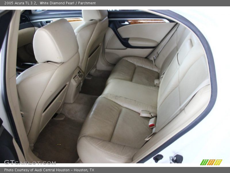 White Diamond Pearl / Parchment 2005 Acura TL 3.2