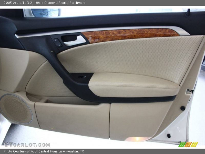 White Diamond Pearl / Parchment 2005 Acura TL 3.2