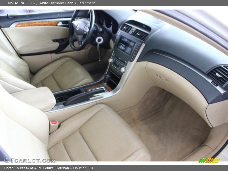 White Diamond Pearl / Parchment 2005 Acura TL 3.2