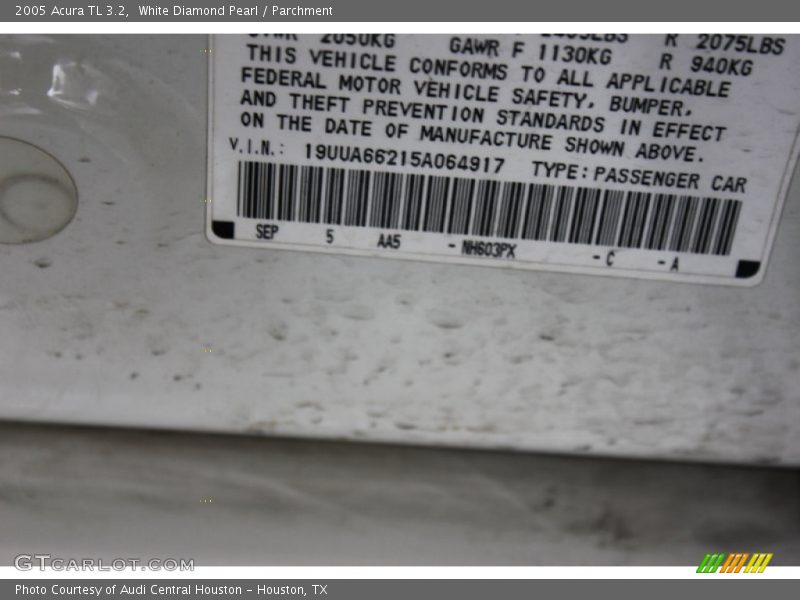 White Diamond Pearl / Parchment 2005 Acura TL 3.2