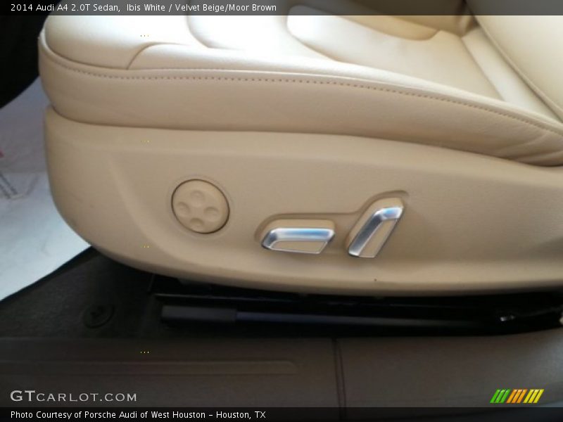 Ibis White / Velvet Beige/Moor Brown 2014 Audi A4 2.0T Sedan