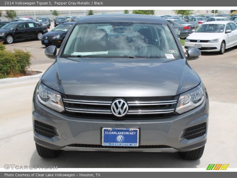 Pepper Gray Metallic / Black 2014 Volkswagen Tiguan S