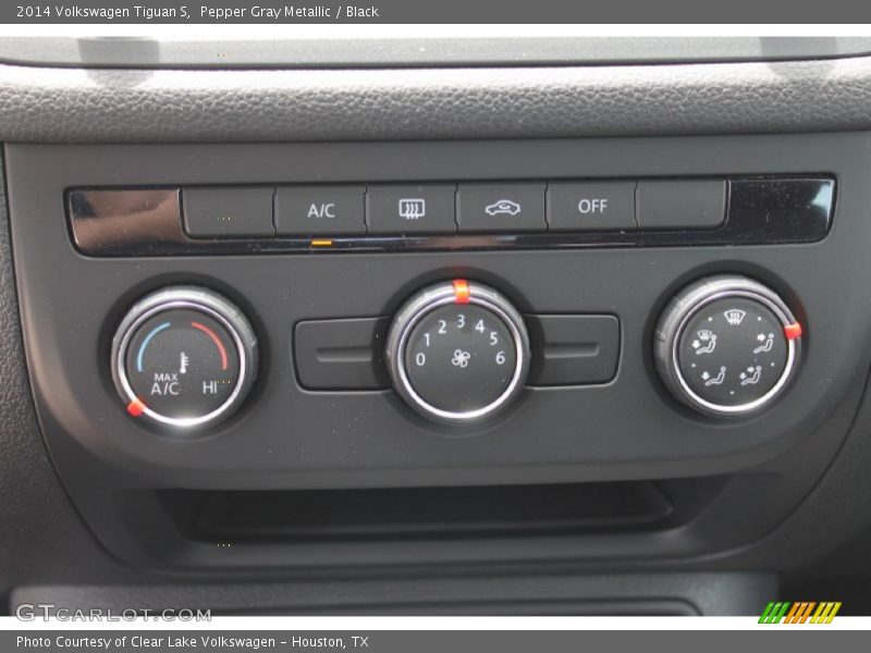 Pepper Gray Metallic / Black 2014 Volkswagen Tiguan S
