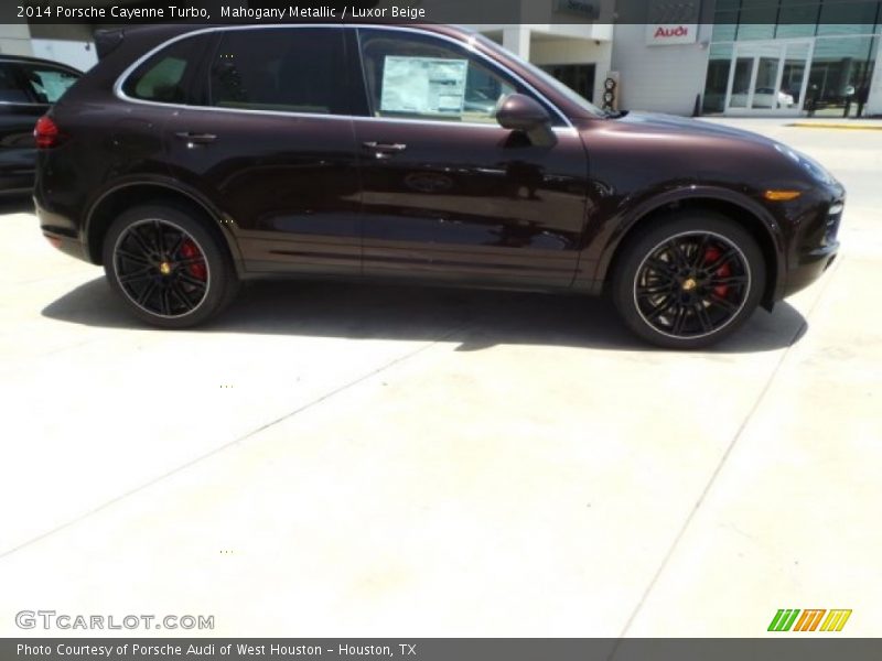 Mahogany Metallic / Luxor Beige 2014 Porsche Cayenne Turbo
