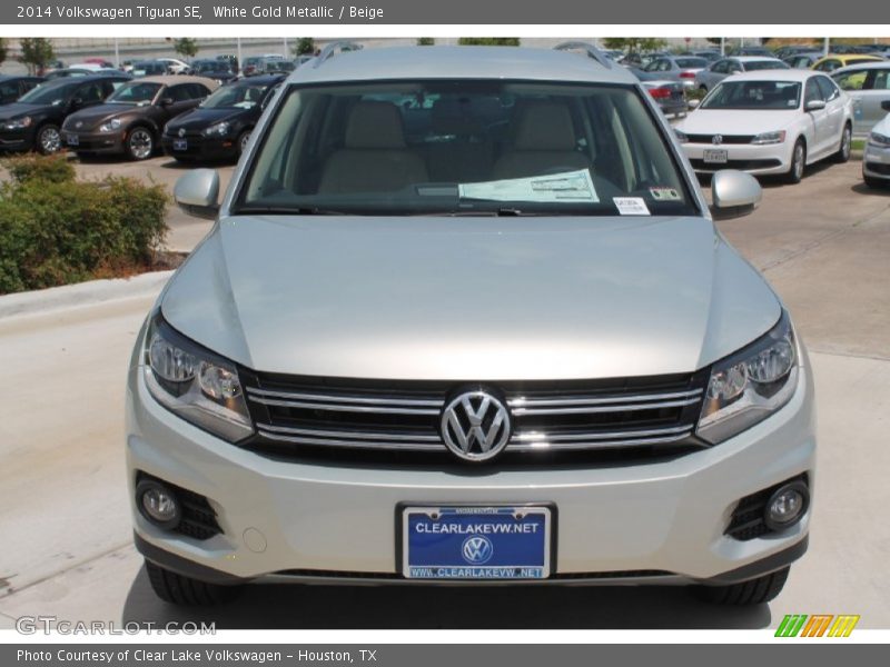 White Gold Metallic / Beige 2014 Volkswagen Tiguan SE