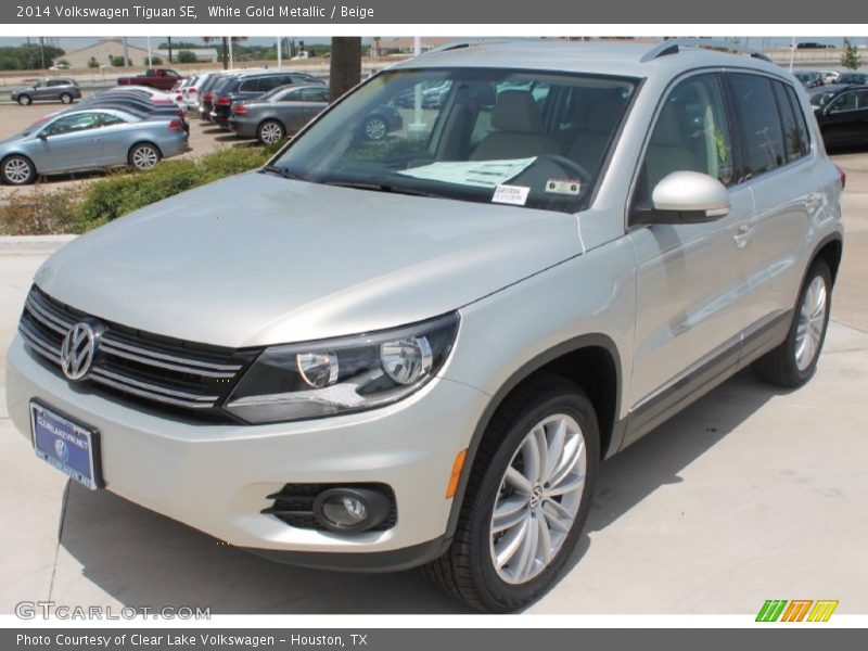 White Gold Metallic / Beige 2014 Volkswagen Tiguan SE