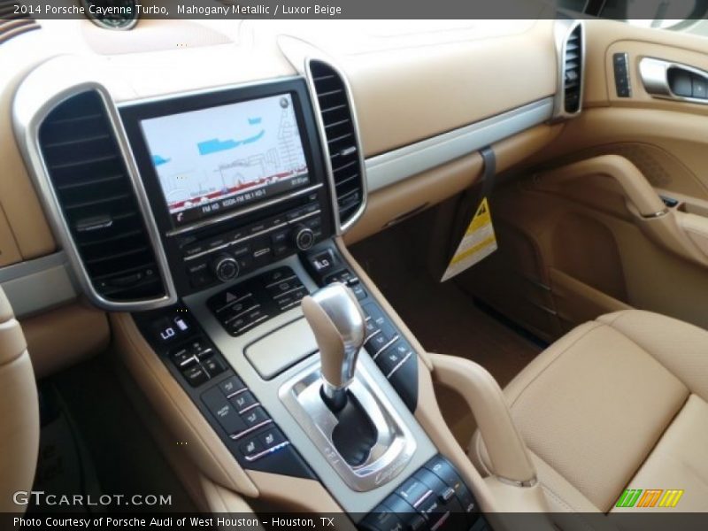 Controls of 2014 Cayenne Turbo