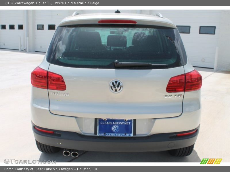 White Gold Metallic / Beige 2014 Volkswagen Tiguan SE