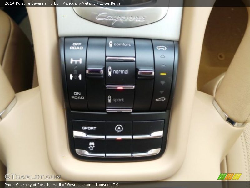 Controls of 2014 Cayenne Turbo