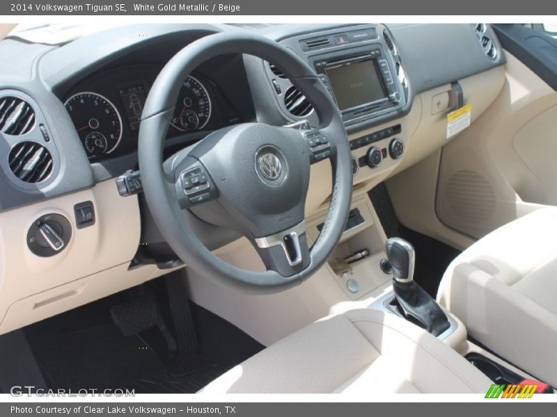 White Gold Metallic / Beige 2014 Volkswagen Tiguan SE