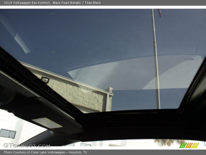Black Pearl Metallic / Titan Black 2014 Volkswagen Eos Komfort