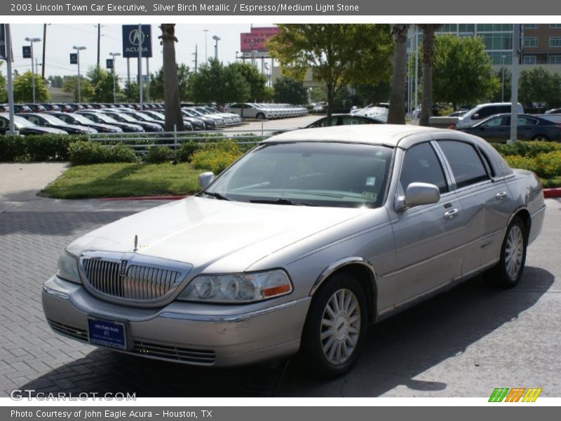 Silver Birch Metallic / Espresso/Medium Light Stone 2003 Lincoln Town Car Executive