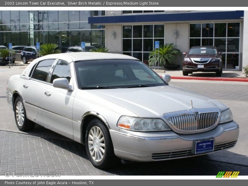 Silver Birch Metallic / Espresso/Medium Light Stone 2003 Lincoln Town Car Executive