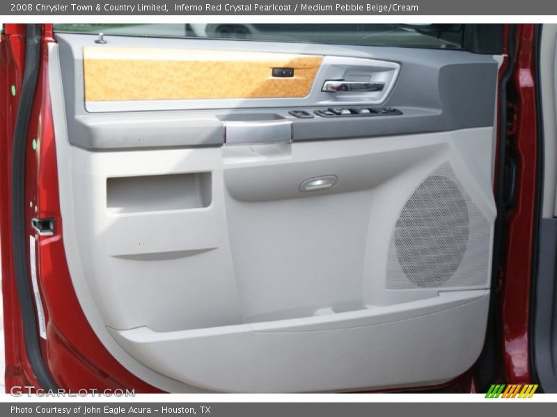 Inferno Red Crystal Pearlcoat / Medium Pebble Beige/Cream 2008 Chrysler Town & Country Limited