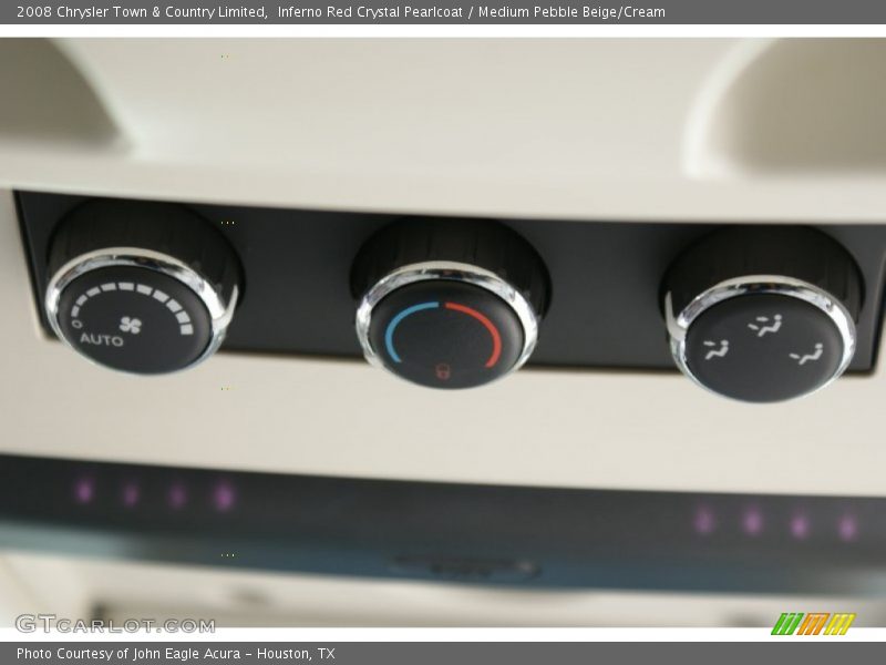 Inferno Red Crystal Pearlcoat / Medium Pebble Beige/Cream 2008 Chrysler Town & Country Limited