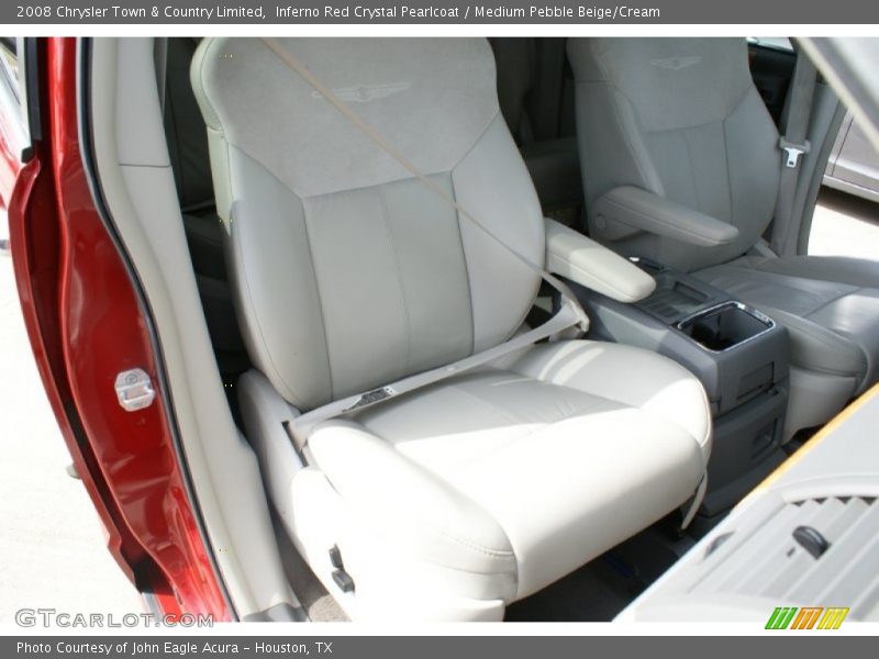 Inferno Red Crystal Pearlcoat / Medium Pebble Beige/Cream 2008 Chrysler Town & Country Limited