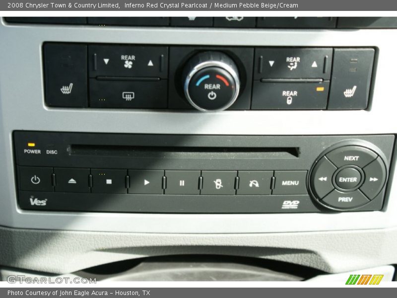 Inferno Red Crystal Pearlcoat / Medium Pebble Beige/Cream 2008 Chrysler Town & Country Limited