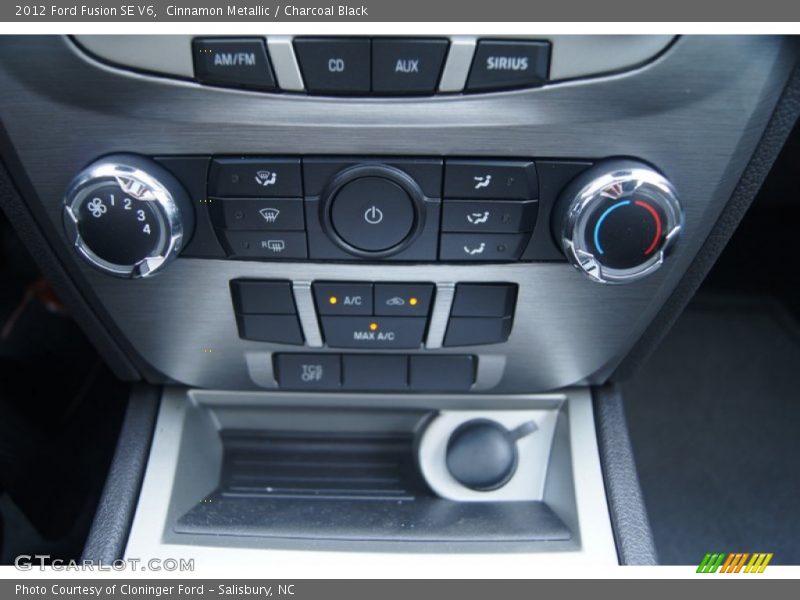 Controls of 2012 Fusion SE V6