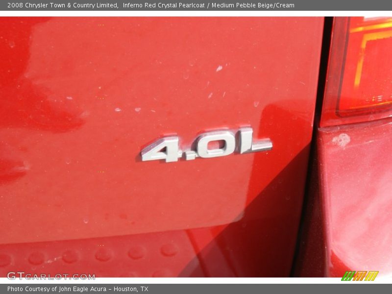 Inferno Red Crystal Pearlcoat / Medium Pebble Beige/Cream 2008 Chrysler Town & Country Limited