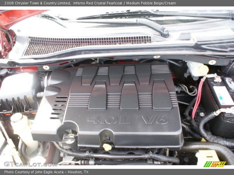 Inferno Red Crystal Pearlcoat / Medium Pebble Beige/Cream 2008 Chrysler Town & Country Limited