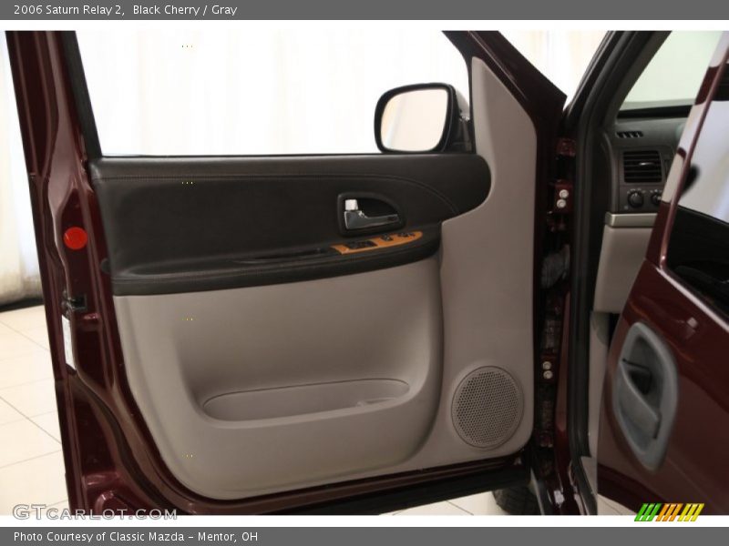 Black Cherry / Gray 2006 Saturn Relay 2