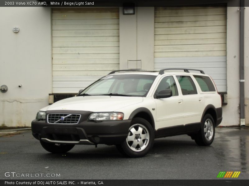 White / Beige/Light Sand 2003 Volvo XC70 AWD