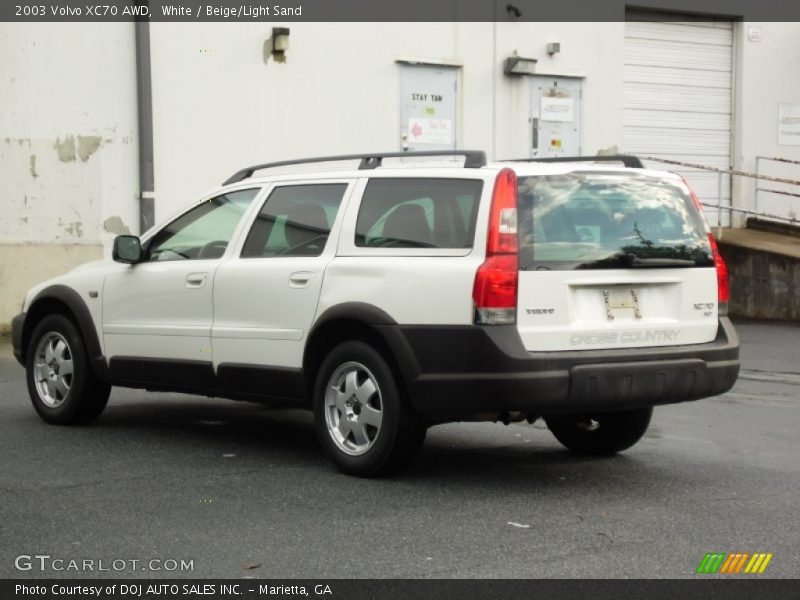 White / Beige/Light Sand 2003 Volvo XC70 AWD