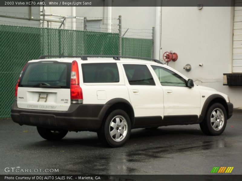 White / Beige/Light Sand 2003 Volvo XC70 AWD