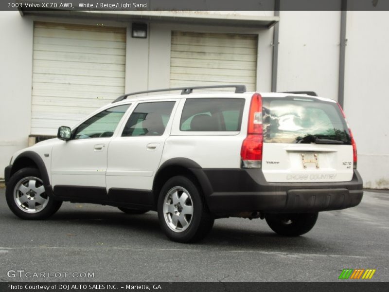 White / Beige/Light Sand 2003 Volvo XC70 AWD