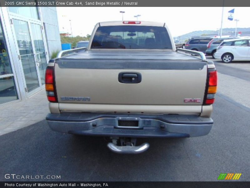 Sand Beige Metallic / Neutral 2005 GMC Sierra 1500 SLT Crew Cab 4x4