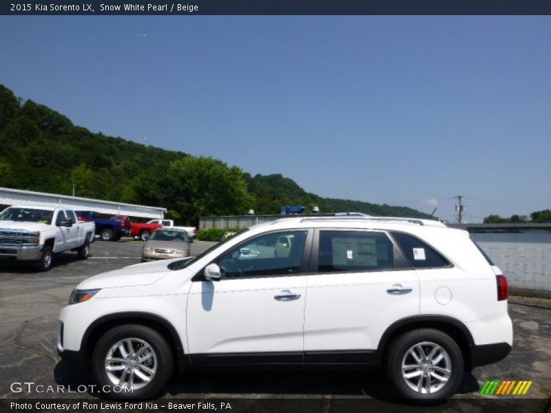 Snow White Pearl / Beige 2015 Kia Sorento LX
