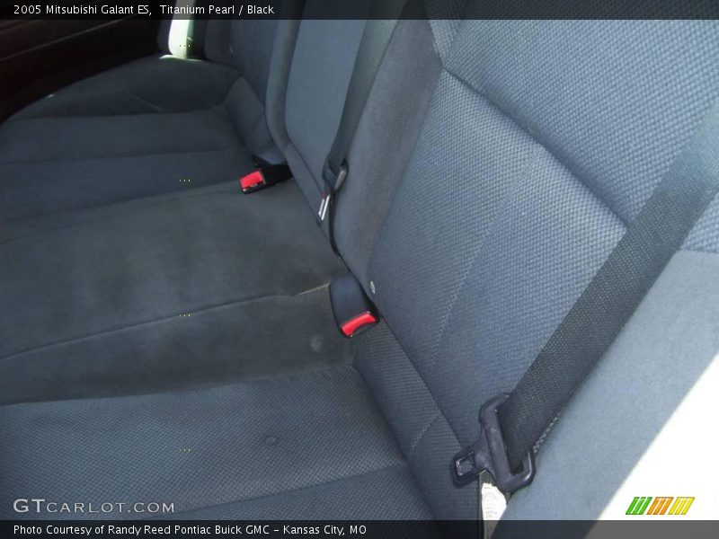Titanium Pearl / Black 2005 Mitsubishi Galant ES