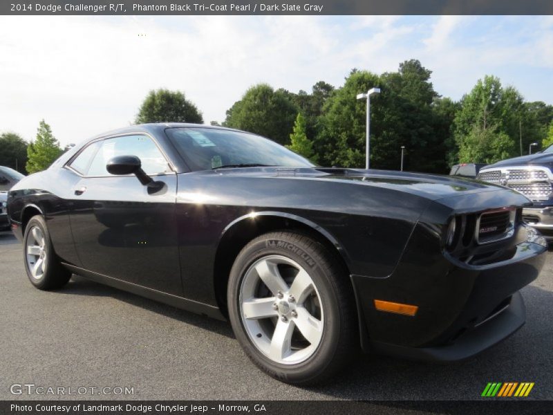 Phantom Black Tri-Coat Pearl / Dark Slate Gray 2014 Dodge Challenger R/T