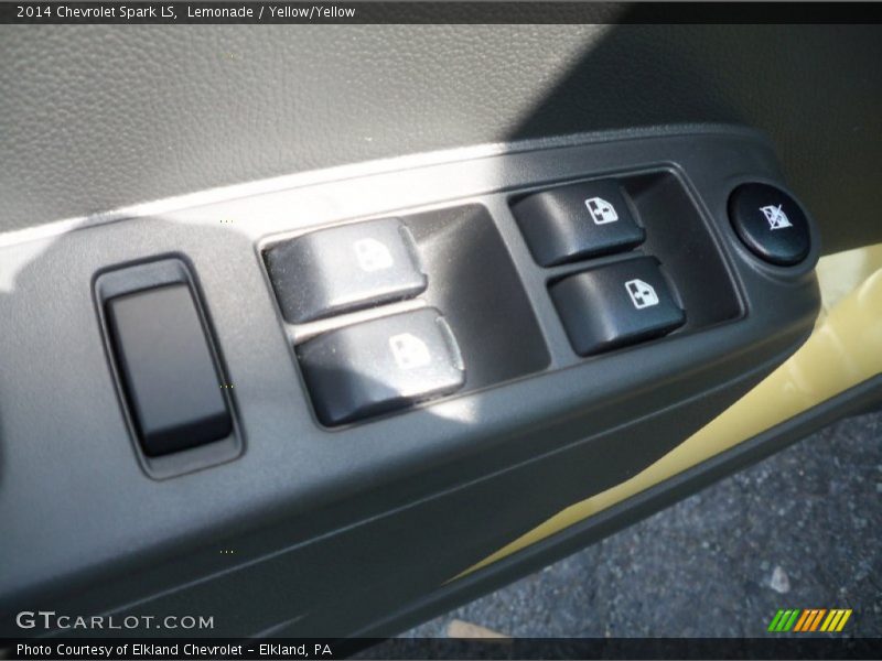 Lemonade / Yellow/Yellow 2014 Chevrolet Spark LS