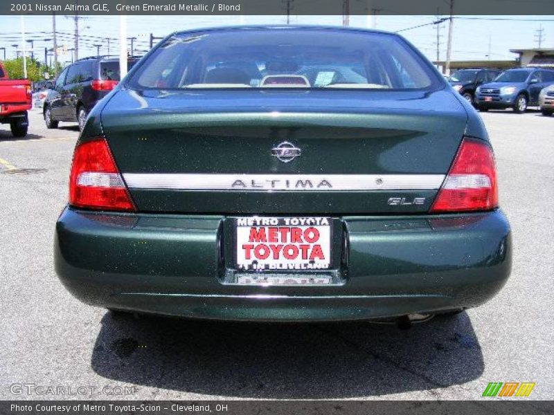 Green Emerald Metallic / Blond 2001 Nissan Altima GLE