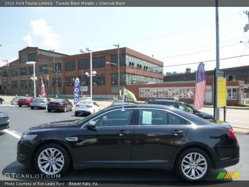 Tuxedo Black Metallic / Charcoal Black 2013 Ford Taurus Limited