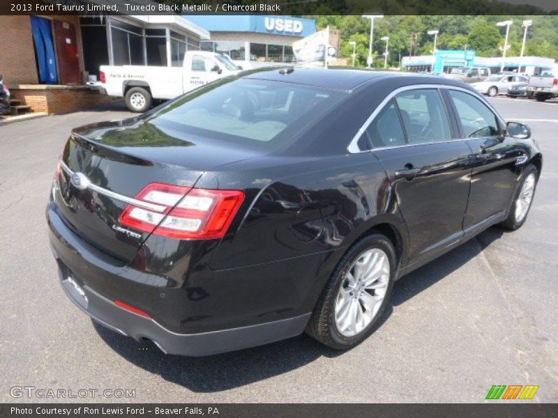 Tuxedo Black Metallic / Charcoal Black 2013 Ford Taurus Limited