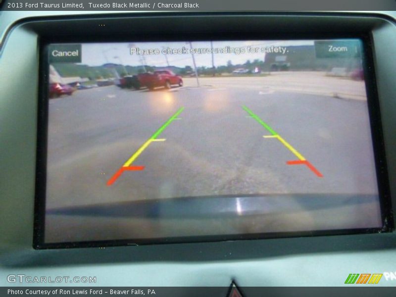 Tuxedo Black Metallic / Charcoal Black 2013 Ford Taurus Limited