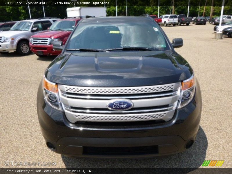 Tuxedo Black / Medium Light Stone 2015 Ford Explorer 4WD