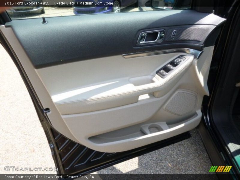 Tuxedo Black / Medium Light Stone 2015 Ford Explorer 4WD