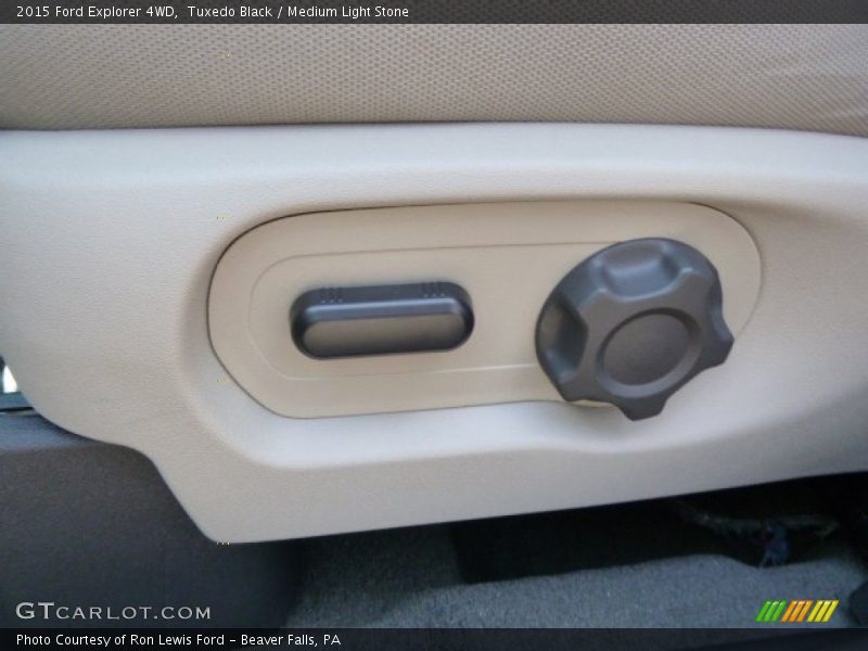 Tuxedo Black / Medium Light Stone 2015 Ford Explorer 4WD