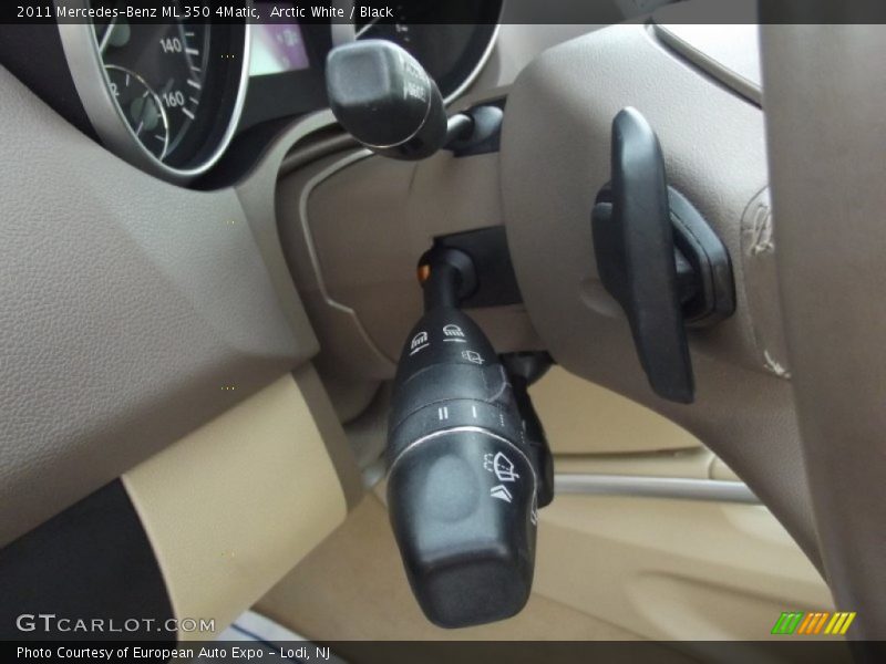 Arctic White / Black 2011 Mercedes-Benz ML 350 4Matic
