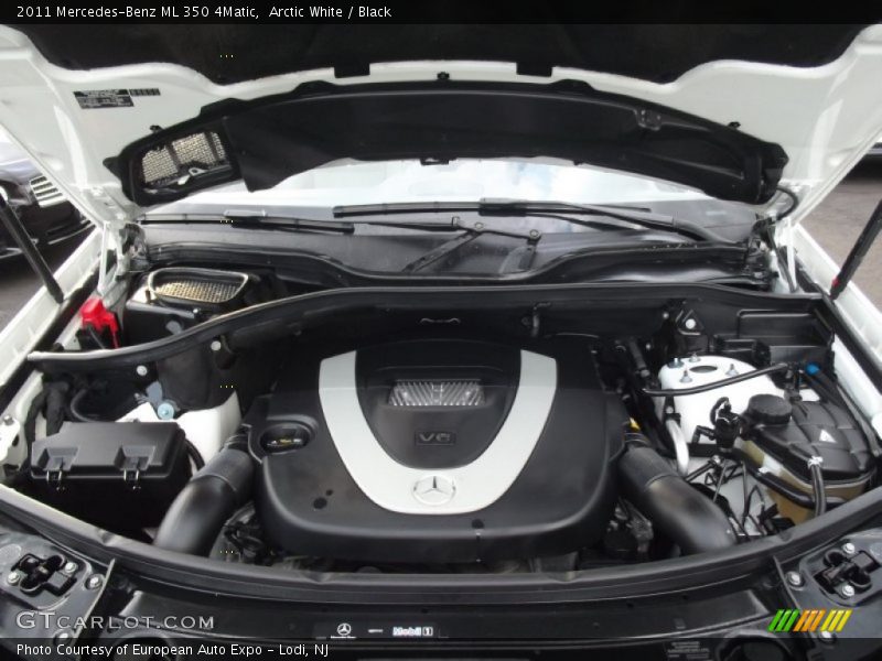 Arctic White / Black 2011 Mercedes-Benz ML 350 4Matic